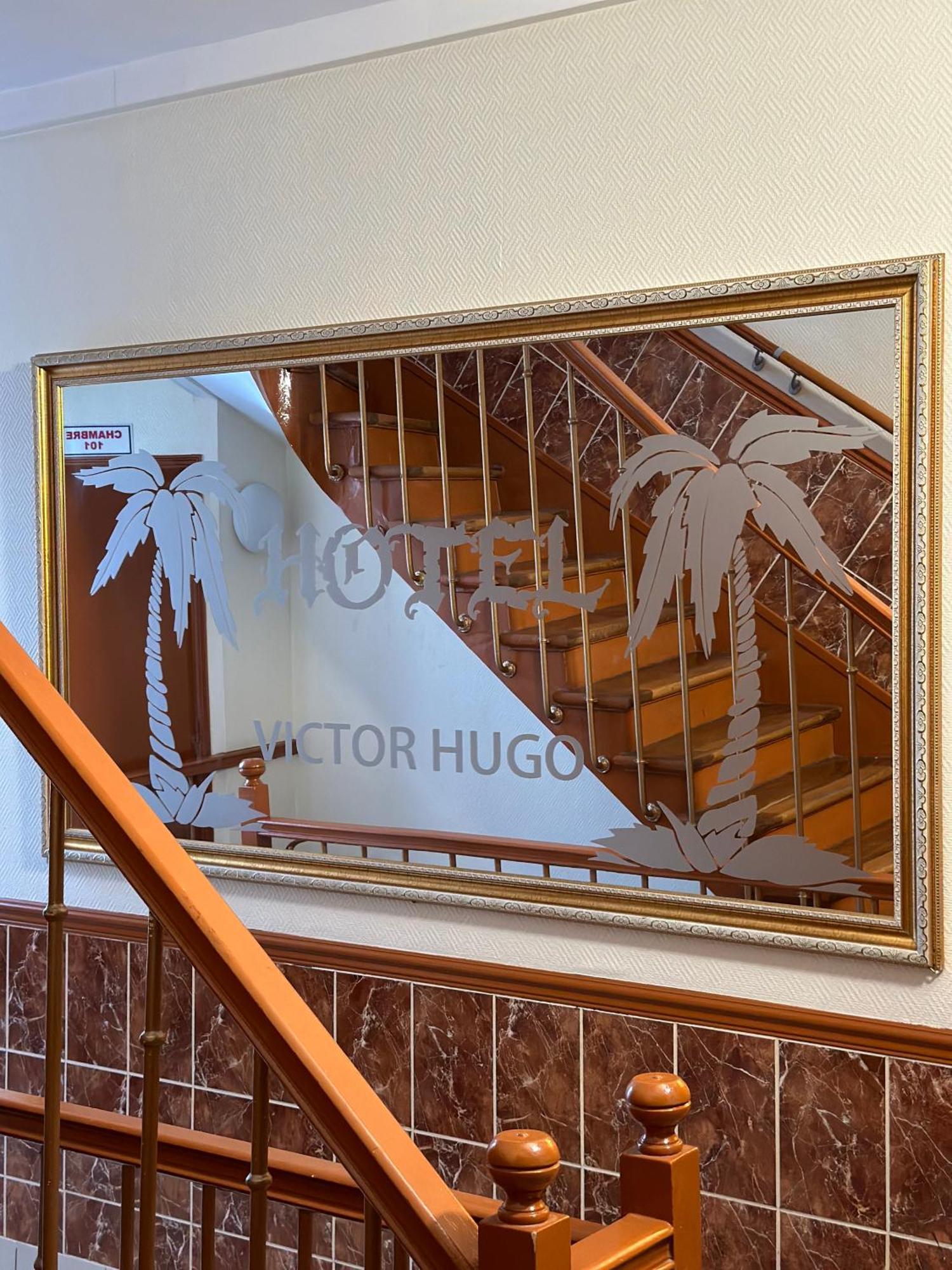 Hotel Victor Hugo Aubervilliers Eksteriør bilde